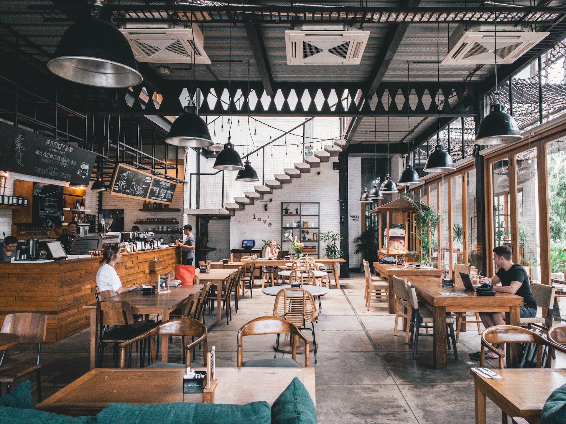 How to Start a Restaurant Business